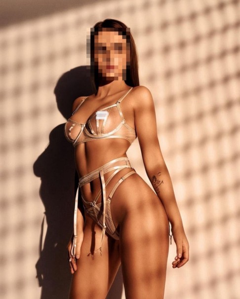   ,  VNeone 