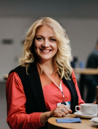 Девушка массажистка Марго, салон Марго