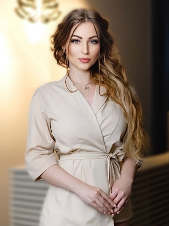 Девушка массажистка Николь, салон Kinsey