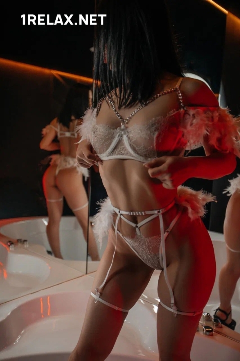 Девушка массажистка Лия, салон Adam&Eva фото №3