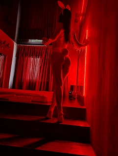 Девушка массажистка Алсу, салон Дежавю