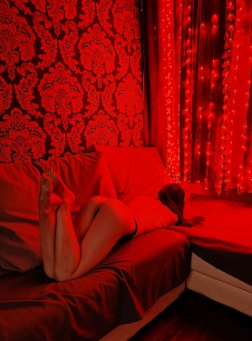 Девушка массажистка Софа, салон Malibu